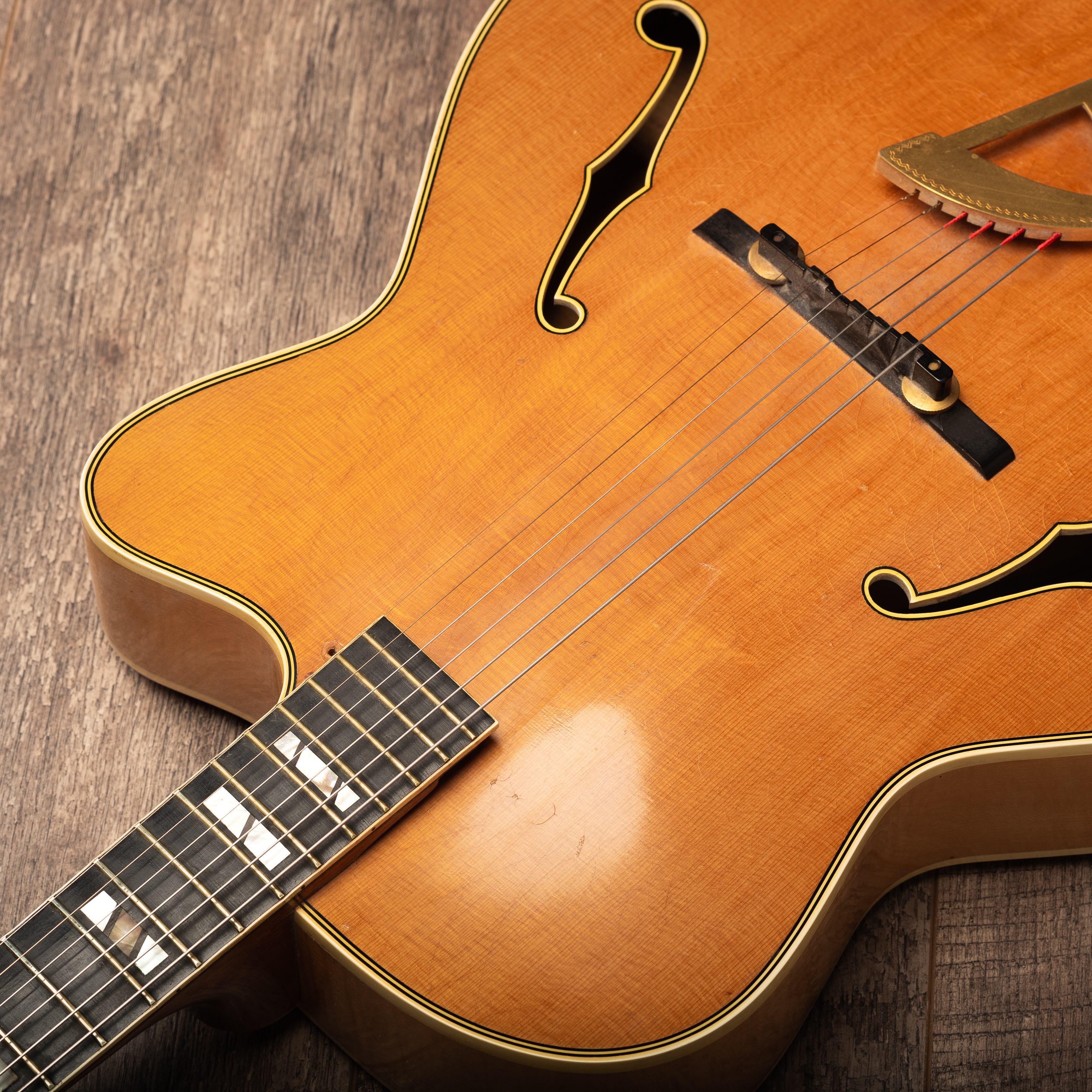 Saiteninstrumente / Stringed Instruments Yamaha Music School Zürich